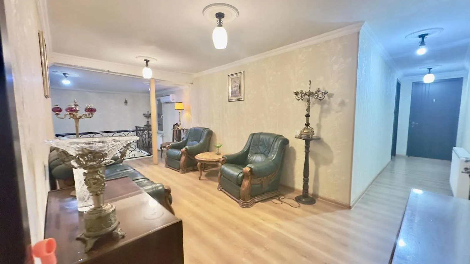Six Rooms Tbilisi 0*,