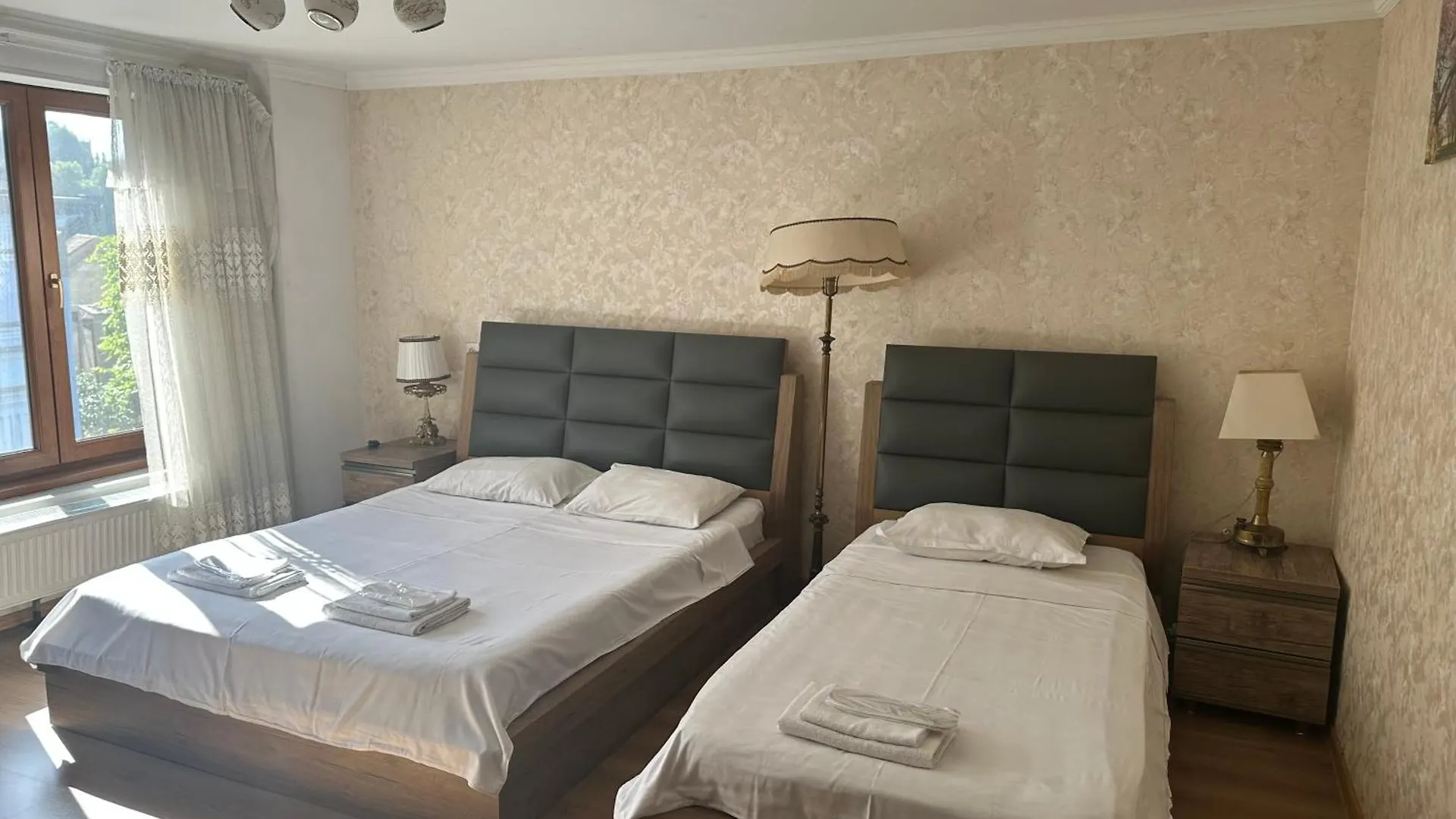 Lejlighed Six Rooms Tbilisi
